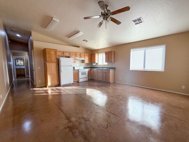 Foto del edificio - DUPLEX APARTMENT - RIMROCK/LAKE MONTEZUMA