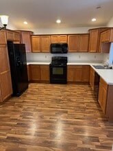 Building Photo - 630 Alyssa St