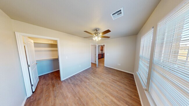 Building Photo - 411 East Tonner Avenue