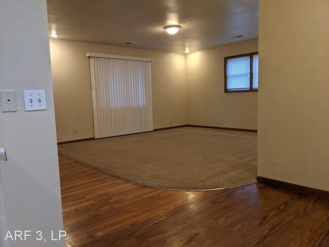 Building Photo - 3 br, 2 bath House - 4803 Appleton Avenue