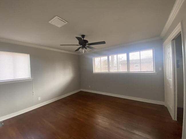 Foto del edificio - 2506 Waverly Dr