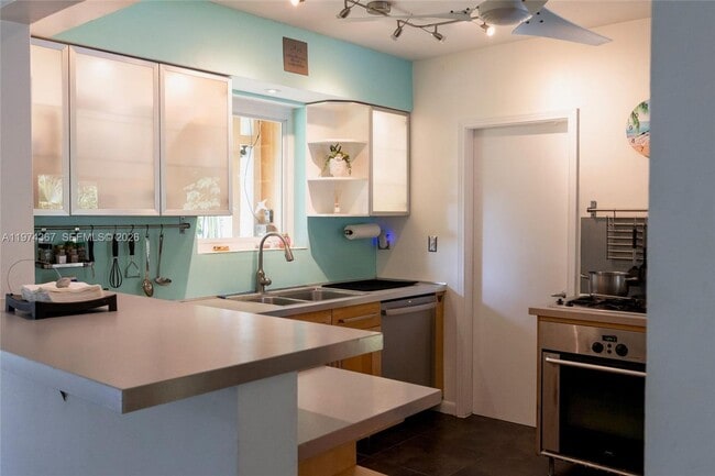 Photo - 750 NE 120th St House