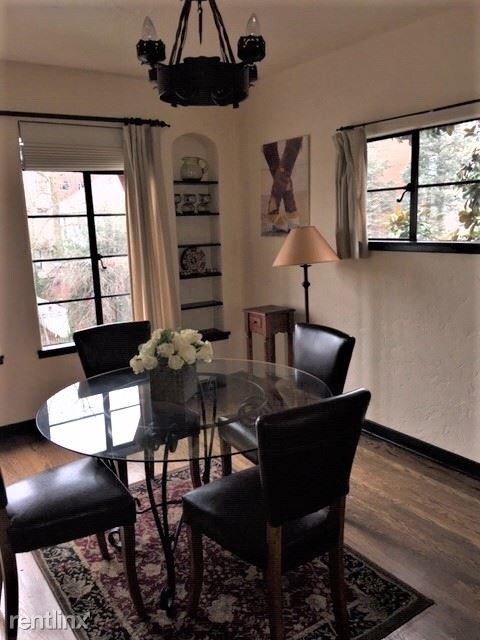 Building Photo - 1 br, 1 bath Condo - 4200 11th Ave NE Apt 16