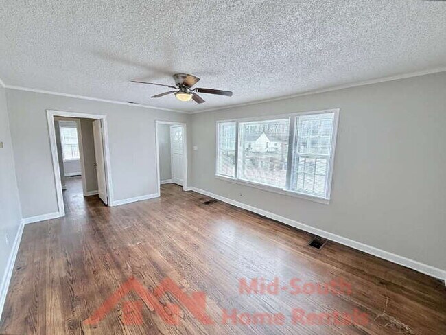 Building Photo - 2914 Hoskins Rd