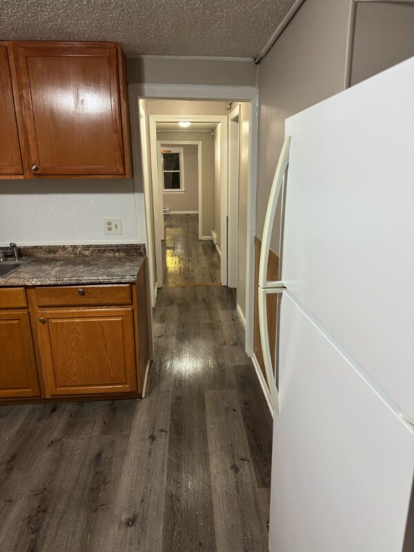 Foto del edificio - 99 Mammoth Rd