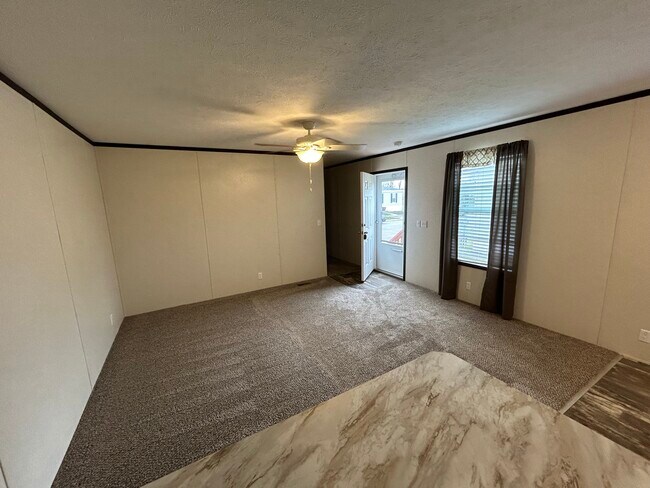 Foto del edificio - 691 Oregon St