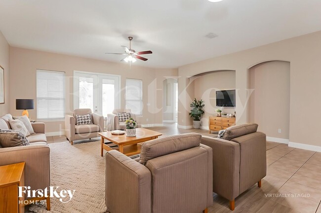 Foto del edificio - 1656 Fairway Ridge Dr