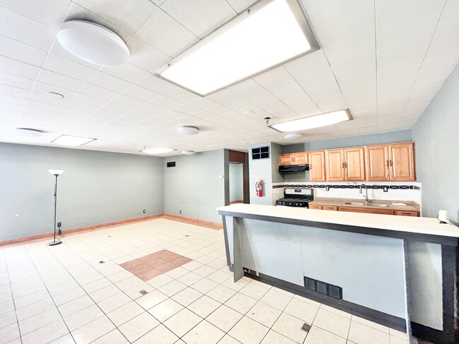 Foto del edificio - 8132 Baldwin St