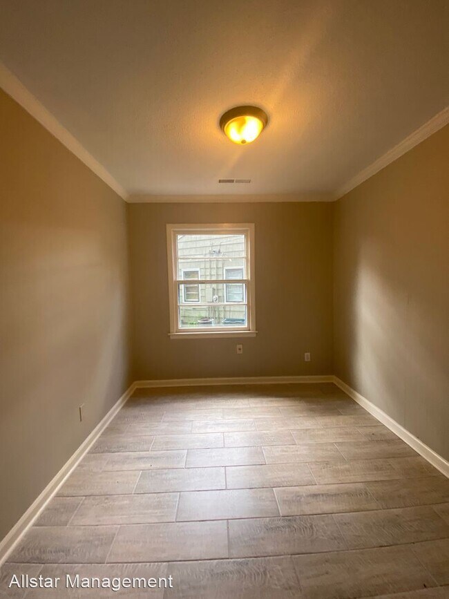 Building Photo - 3 br, 1 bath House - 1308 Weymouth Street