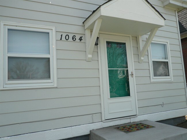 Building Photo - 2 br, 1 bath Duplex - 1064 E Caldwell St #1