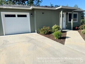 Building Photo - 1841 Hubbard Ln