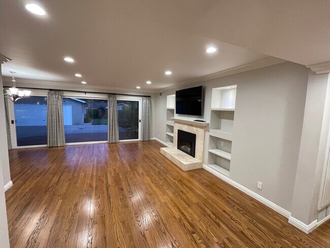 Living Room - 434 Wenham Rd