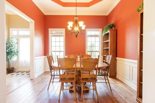 Building Photo - Spacious 4-Bedroom, 3-Bath Home with Large Screened-In Porch & Modern Features in Hahira, GA