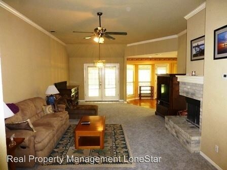 Foto del edificio - 2608 Sunrise Valley Ln