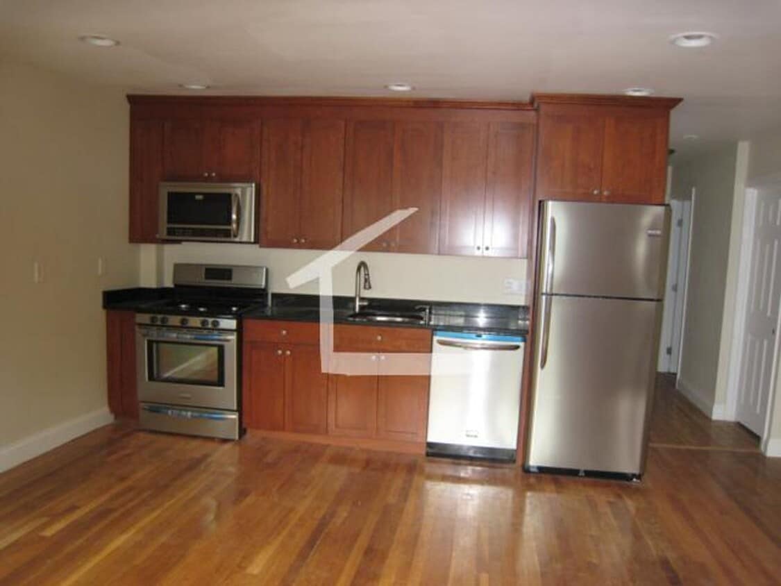 JP 2-bed/2-bath with Heat/Hot Water Included; No Broker Fee - JP 2-bed/2-bath with Heat/Hot Water Included; No Broker Fee