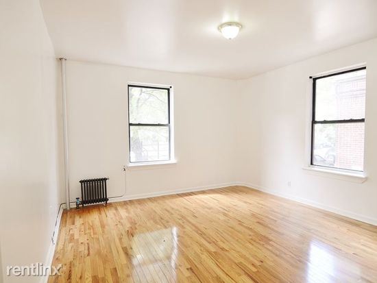 Foto del edificio - 570 Isham St