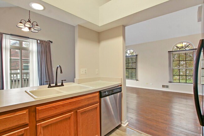 Foto del edificio - 667 Prestwick Ln