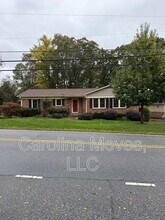 Building Photo - 708 W Lee Rd Building Photo - 708 W Lee Rd