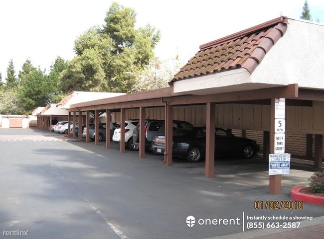 Building Photo - 1024 Chula Vista Terrace