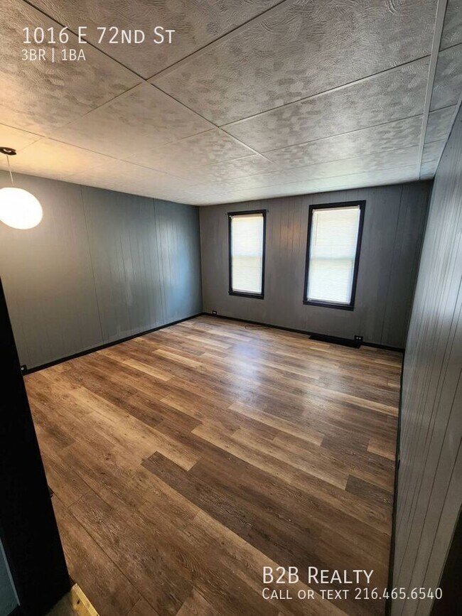 Foto del edificio - 1016 E 72nd St
