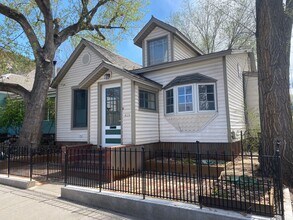 Building Photo - 410 9th St