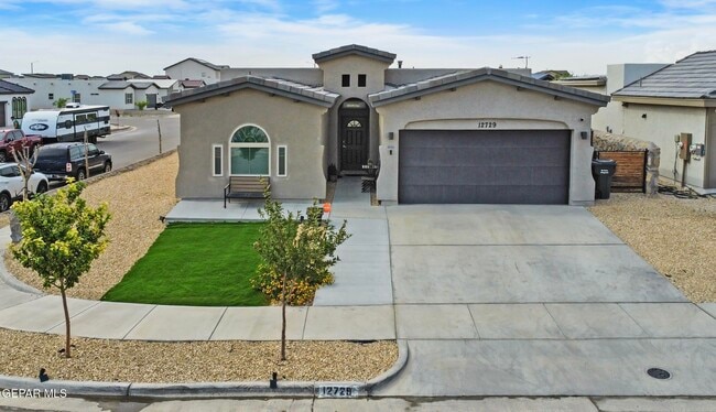 Foto del edificio - 12729 Methley Ave