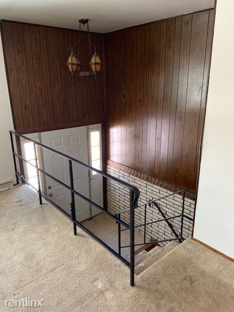 Foto del edificio - 3 br, 1.5 bath House - 26 Highland Rd