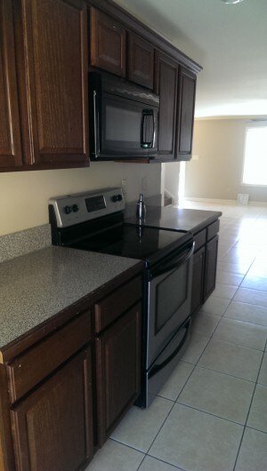 Building Photo - 210 Village Square Dr