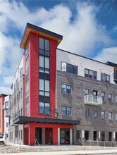 Building Photo - 625 S Goodman St