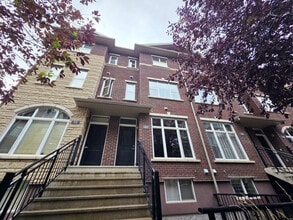 Building Photo - 1623 Cunningham Way SW