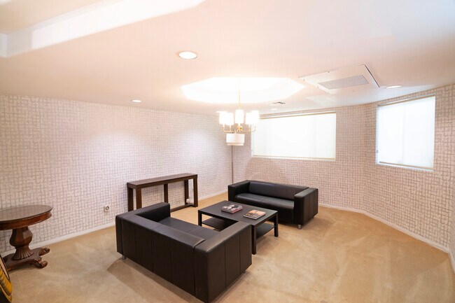 Foto del edificio - 14290 Dickens St