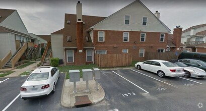 Building Photo - 5080 Gatehouse Way