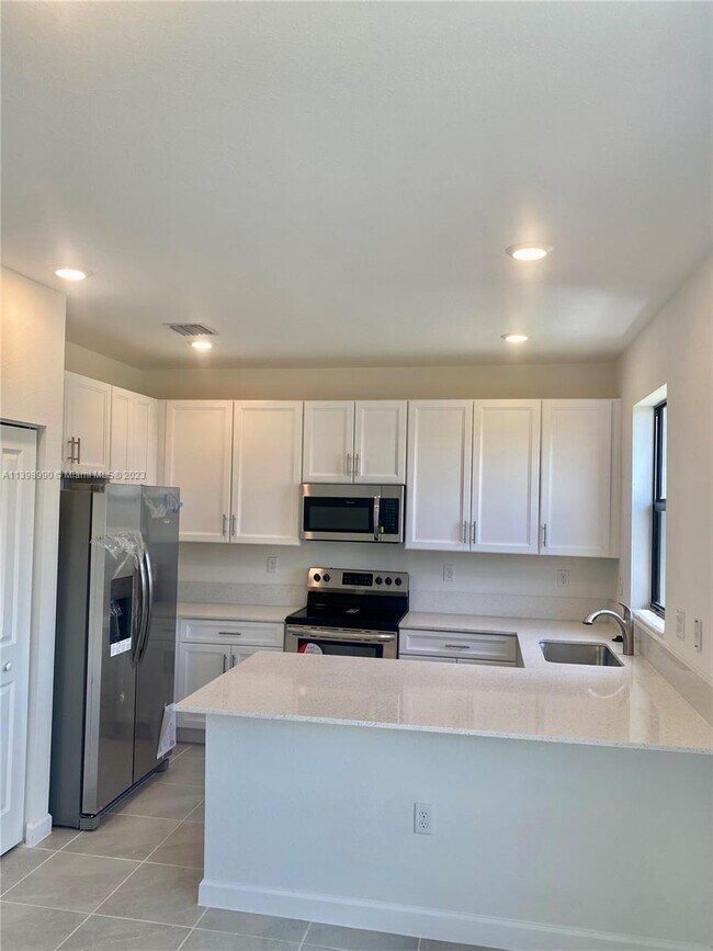 Foto del edificio - 10008 SW 228th Terrace