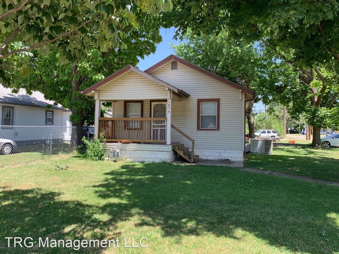 2 br, 1 bath House 1856 S. Laura St.