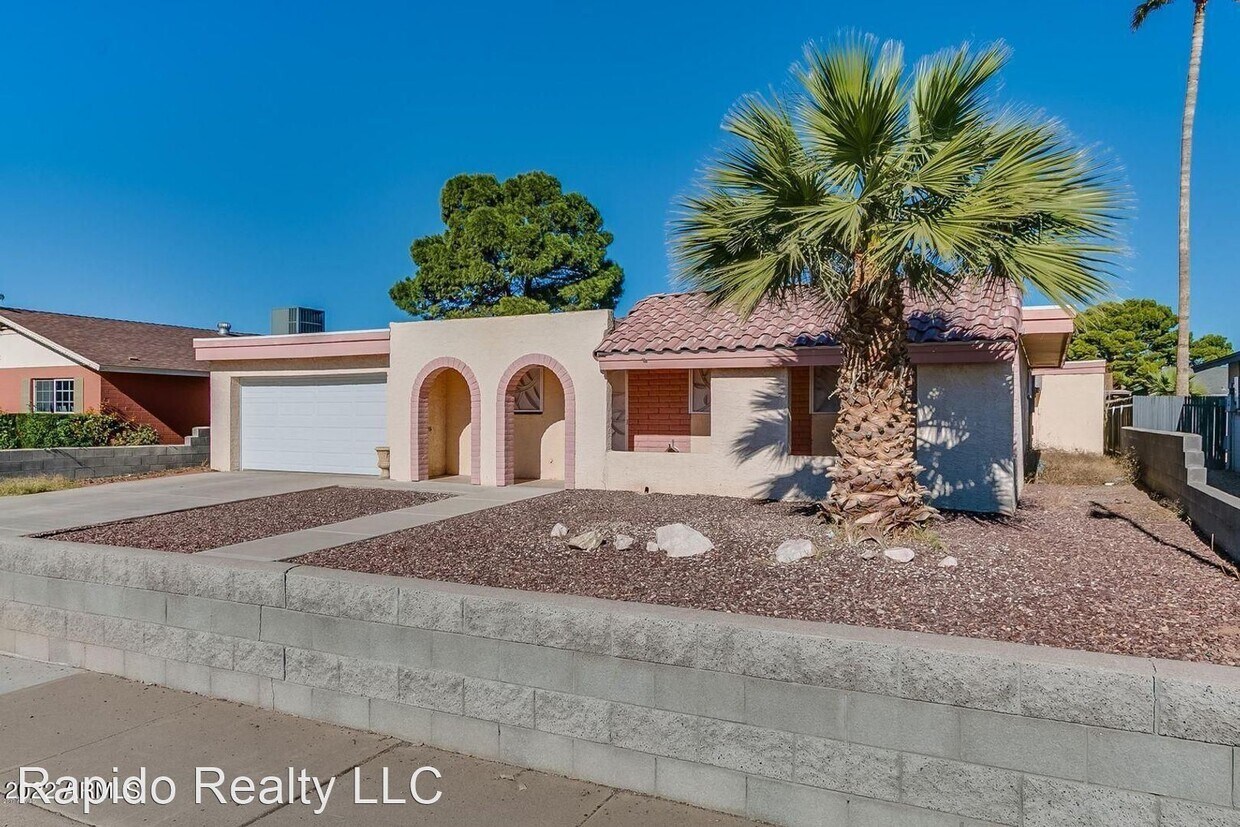 Primary Photo - 4 br, 2 bath House - 2234 W. Aster Dr