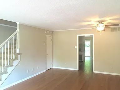 Photo - GREAT LOCATION 2BED 2BATH! FENCED IN YARD! Apartment