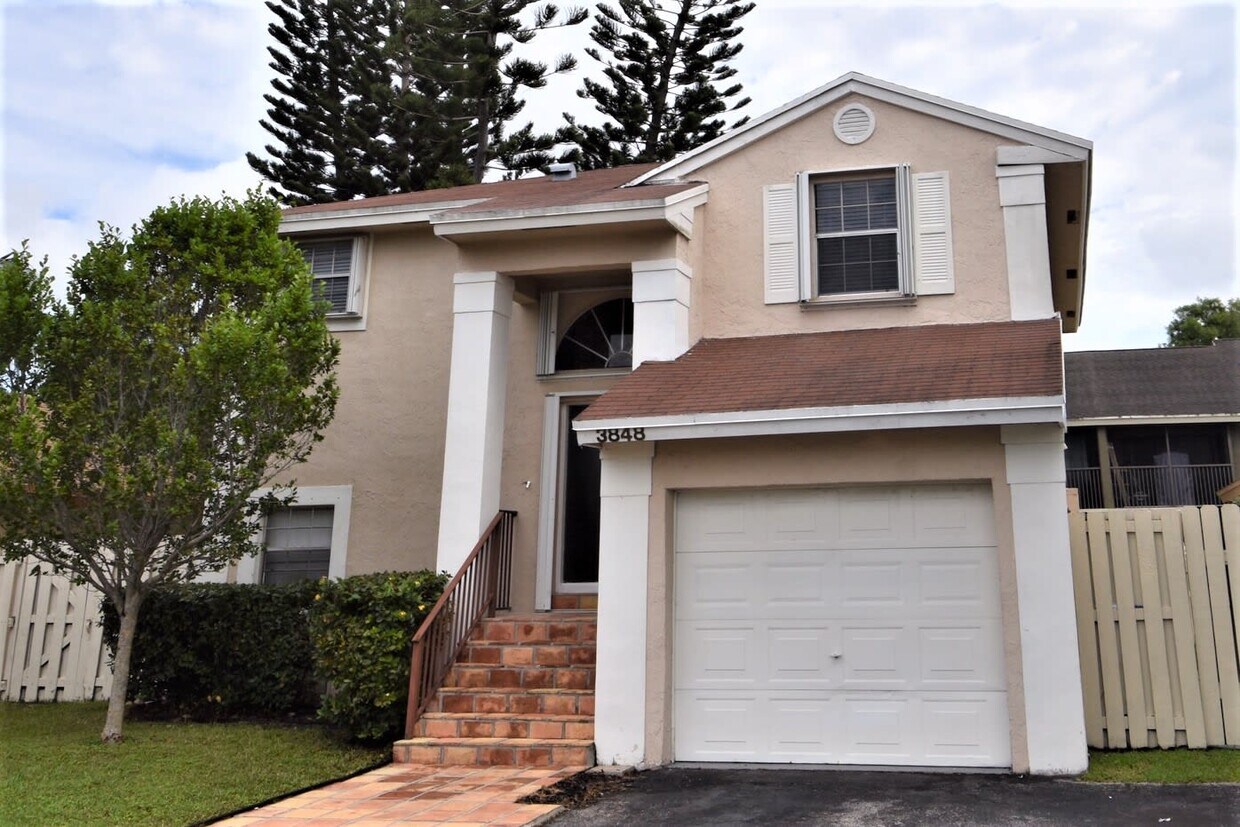 3848 NW 107th Way House Rental in Sunrise, FL