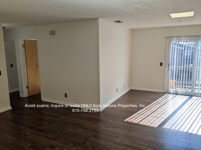 Building Photo - 172 Brooke Castle Dr