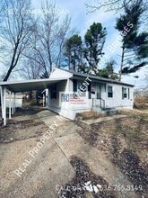 Building Photo - 317 Cameron Rd