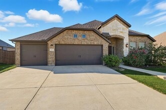 Building Photo - 513 Oleander Dr
