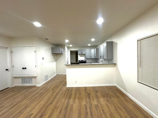 Foto del edificio - 209 N Hampshire St