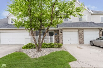Building Photo - 8422 Enclave Blvd