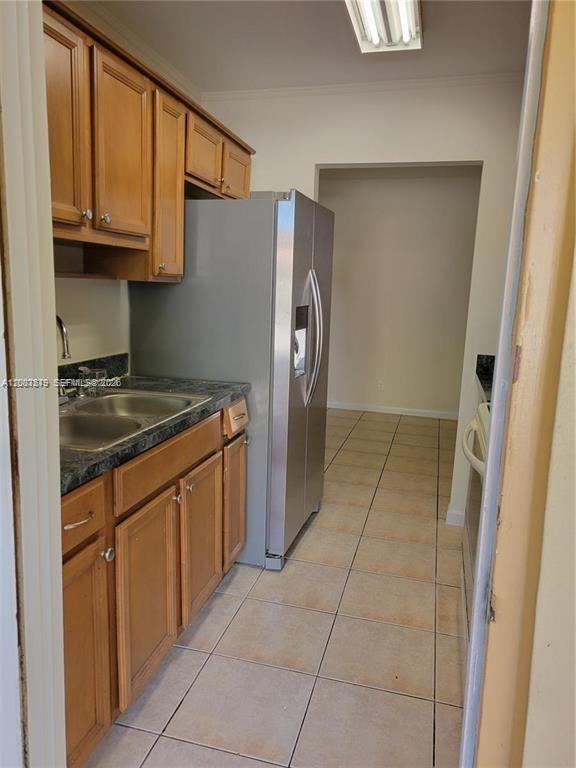 Foto del edificio - 8704 NW 35th St