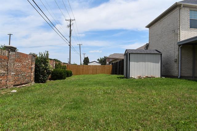 Building Photo - 409 Royal Crest Dr