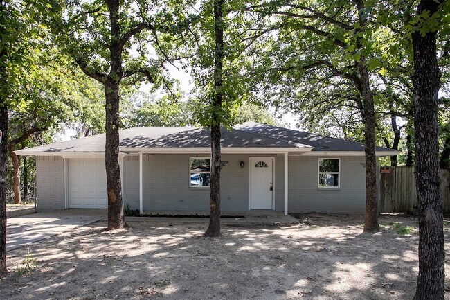 Foto del edificio - 840 Red Oak Ct