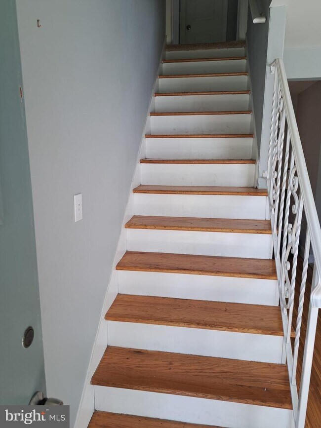 147 Russell Ave, Barrington, NJ 08007 House Rental in Barrington, NJ