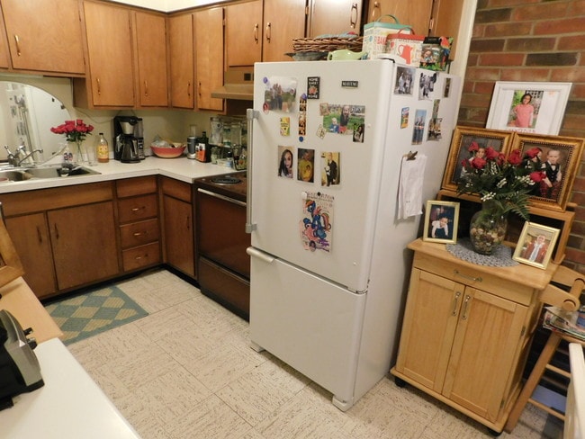 Building Photo - 1553 W Grandview Blvd