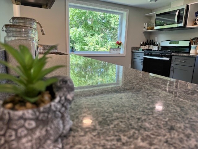 Foto del edificio - 734 Grandview Rd