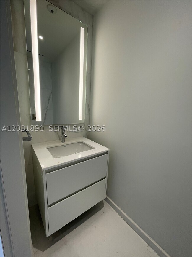 Building Photo - 300 Biscayne Blvd