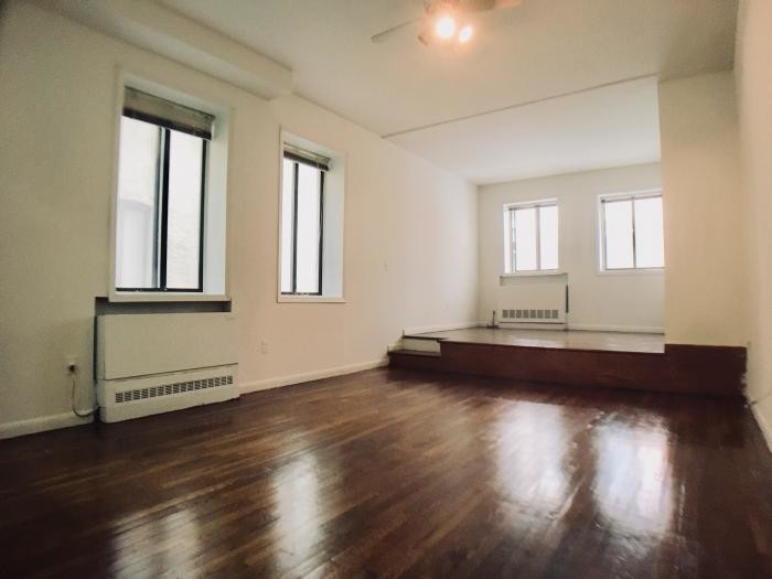 Primary Photo - bedroom in Manhattan NY 10016